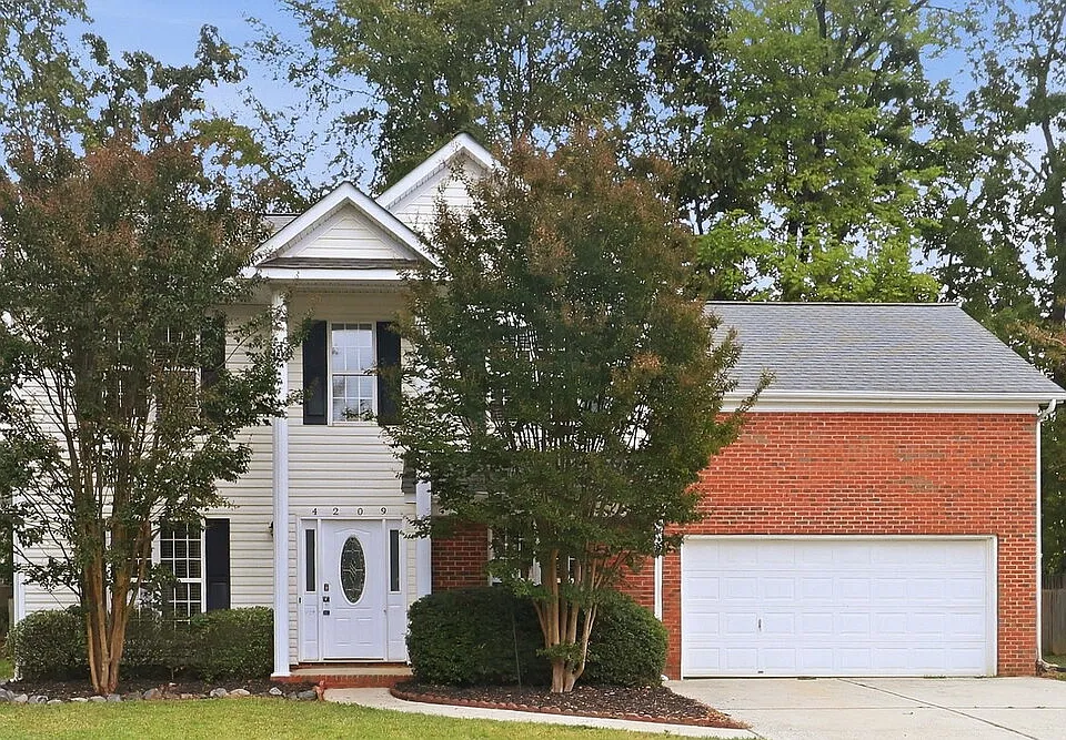 4209 Yaupon Ct