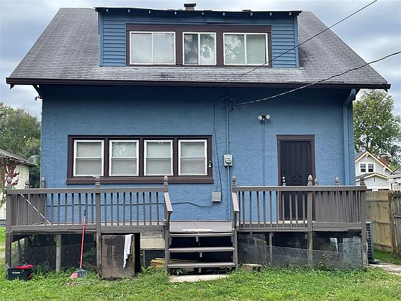 4th image of 3531 Evergreen Ave