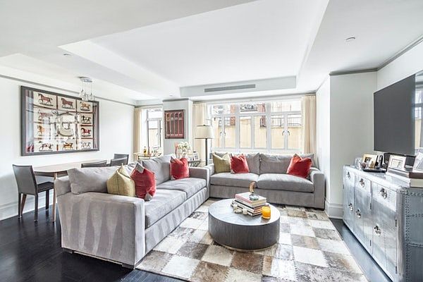 1st image of 21 E 61st St APT 6F