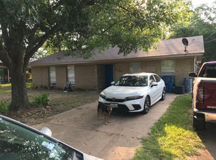 204 S Rosanah St, Troup, TX 75789