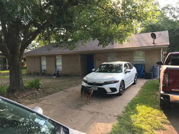 204 S Rosanah St, Troup, TX 75789