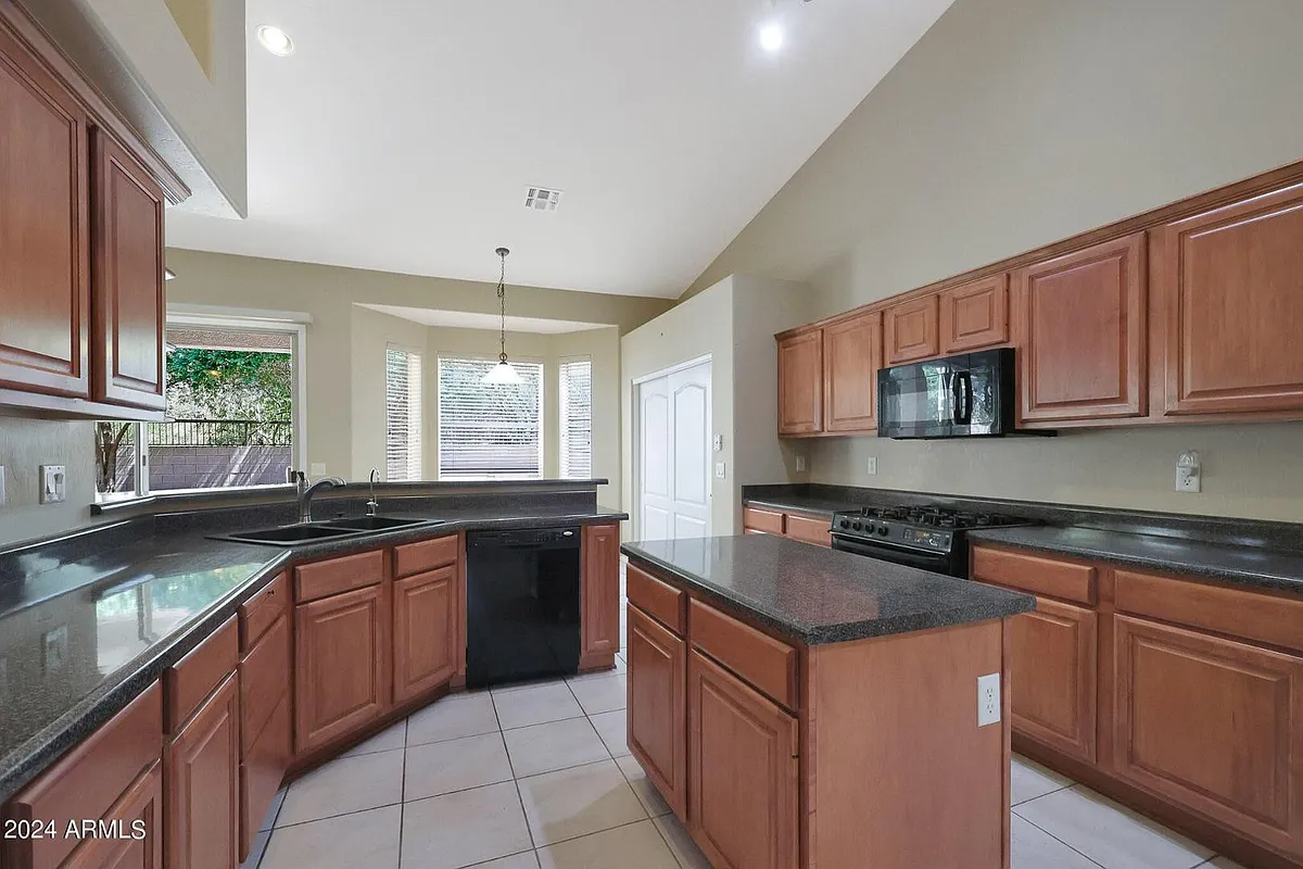 Building Photo - 7632 E Snowdon Cir
