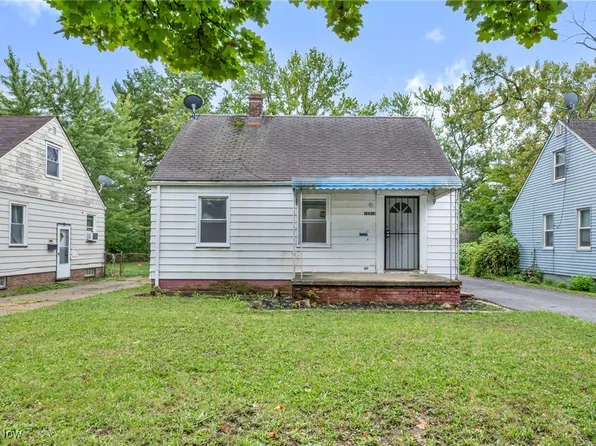 16914 Lotus Dr, Cleveland, OH 44128