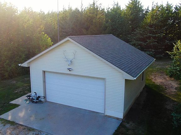 3rd image of 2300 W James Dr