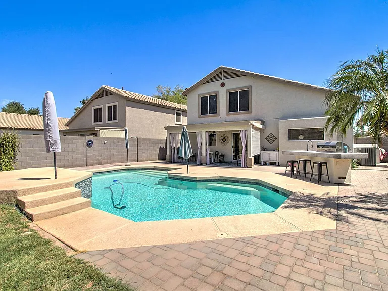 2576 E Brooks St — Photo 19