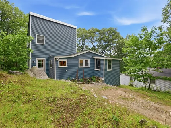 21 Uphill Ln, Lynn, MA 01904