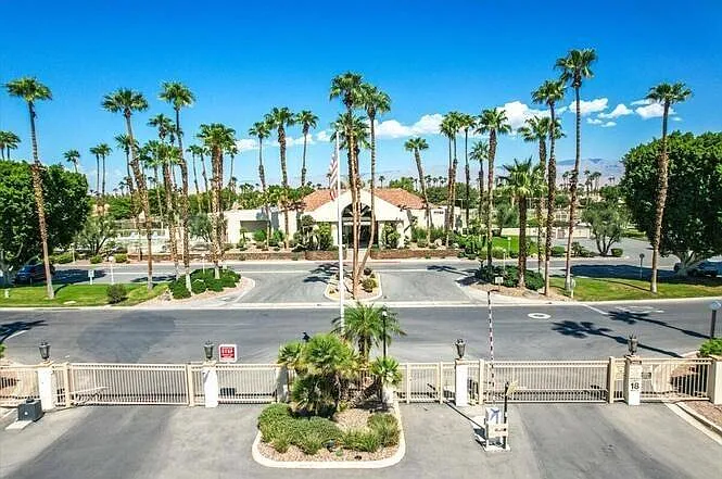 43754 Avenue Alicante — Photo 11