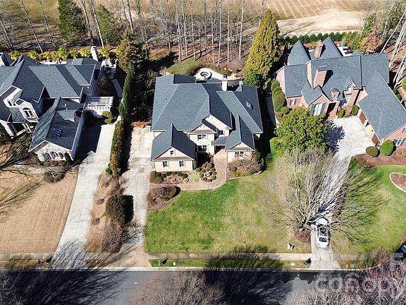 4th image of 14830 Resolves Ln