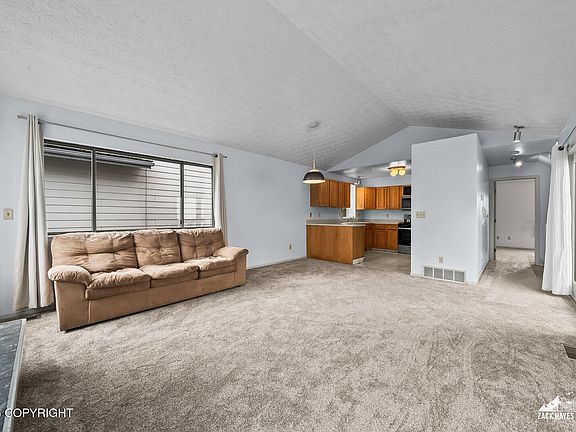 4th image of 9201 Sea Parrot Cir