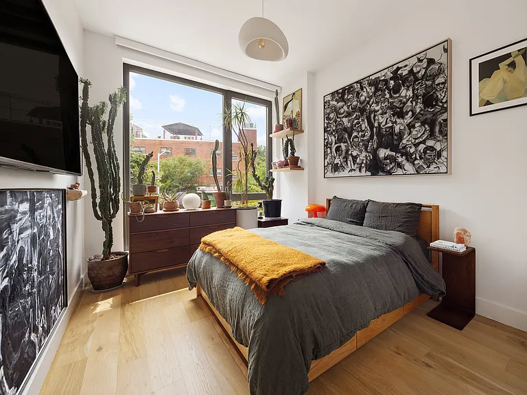 450 Grand Ave #2H — Photo 4