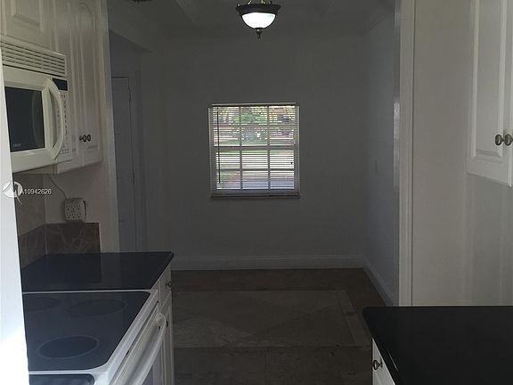 4th image of 1435 NE 177th St #0