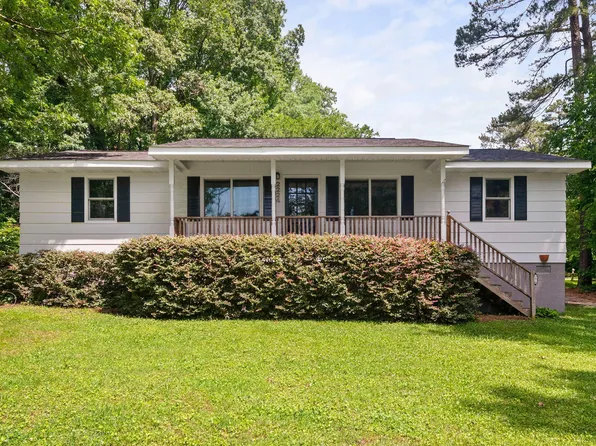 2224 Henslowe Dr, Raleigh, NC 27603