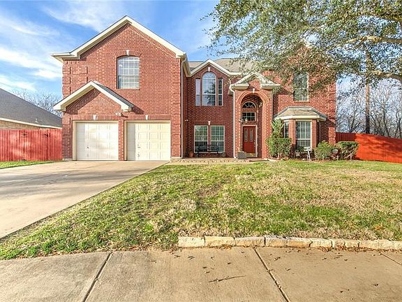 2nd image of 7 Whispering Bend Ct