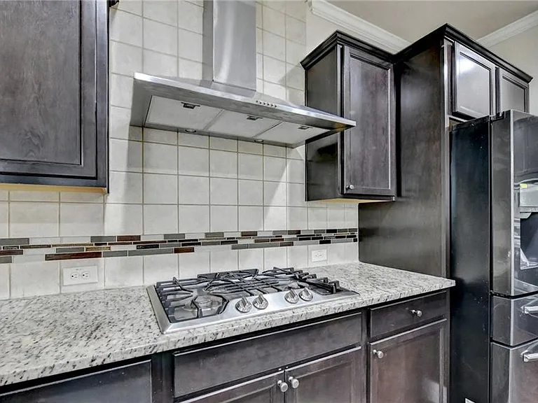 2205 Copperfield Dr — Photo 9