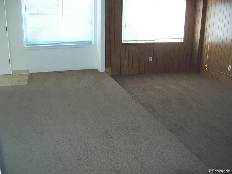 1930 N Ulster St — Photo 3