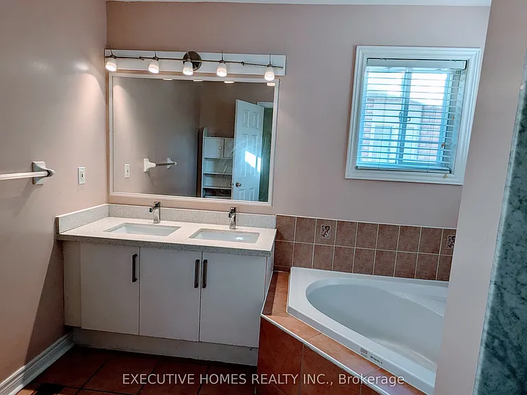 3883 Manatee Way — Photo 16