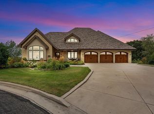 370 Campbell Hill Ct, Deforest, WI 53532