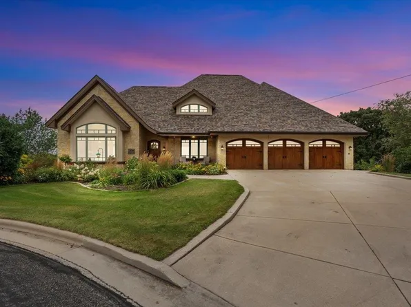 370 Campbell Hill Ct, Deforest, WI 53532