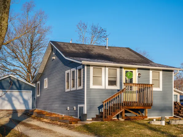 7552 336th Ave, Burlington, WI 53105
