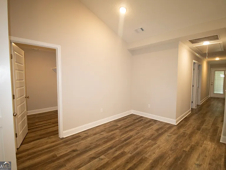 106 Woodsedge Dr #B — Photo 4