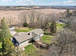 N63W37795 Vista Dr, Oconomowoc, WI 53066