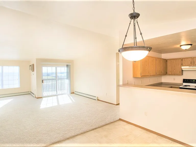Gateway Estates Apartments — Photo 81