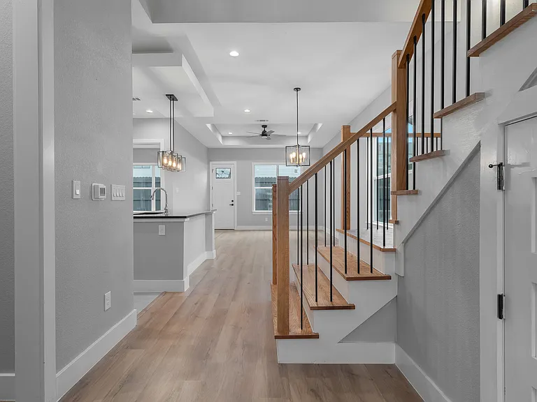 2806 Chicago St — Photo 14