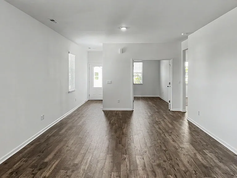 1404 Jasmine View Way — Photo 8