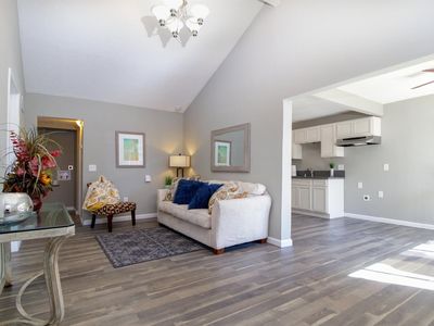 3711 43rd Ave, Sacramento, CA, 95824