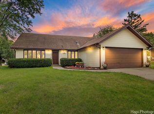 1100 Santa Anita Dr, Hanover Park, IL 60133