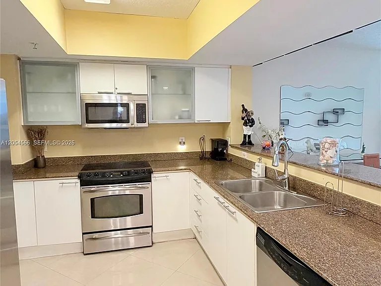 16699 Collins Ave #1410 — Photo 8