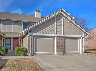401 NE 6th St APT C, Blue Springs, MO 64014