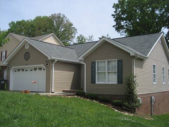 1st image of 1033 Carrington Ct
