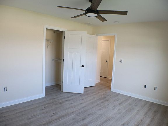 5th image of 1141 Mission Dr