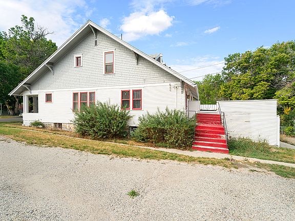 5th image of 520 E 6th Ave