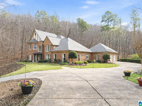 301 Greystone Glen Cir, Birmingham, AL 35242