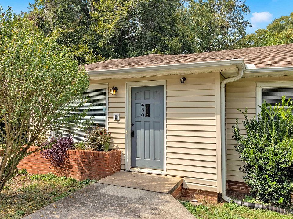 1st image of 450 Crosby Cir