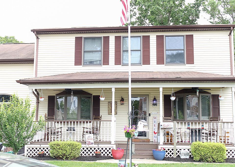1st image of 199 Garden Dr