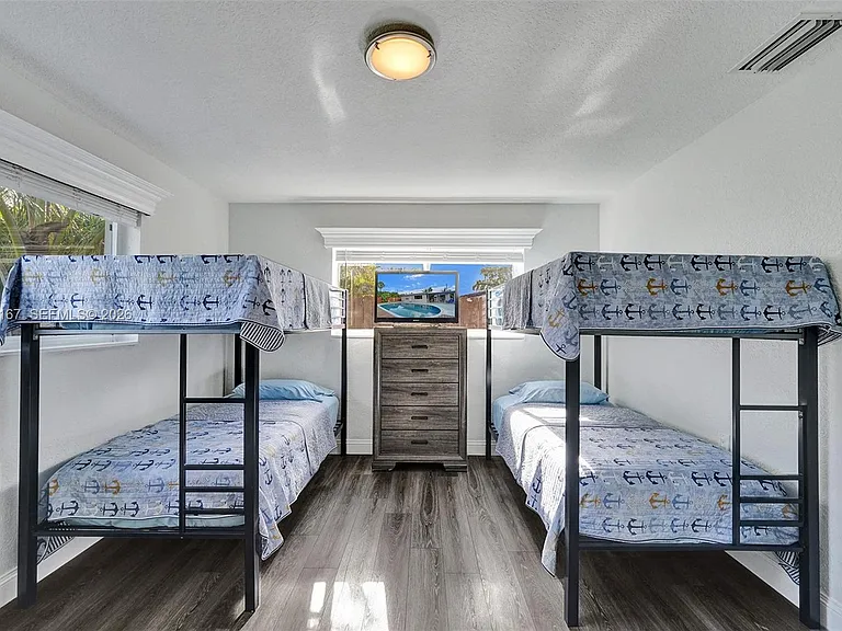 3730 SW 47th Ct — Photo 22