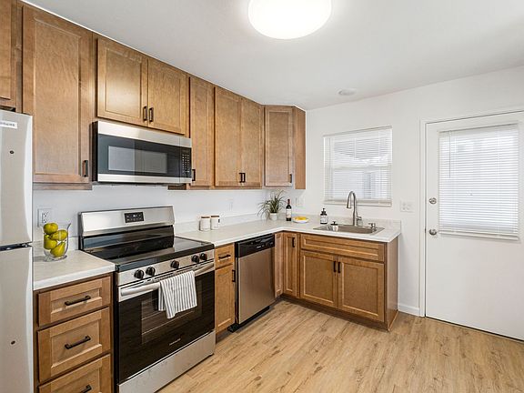 4th image of 2705 Belair Ter