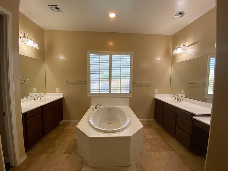 1905 W Swan Dr — Photo 19