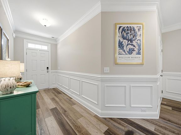 2nd image of 328 Stillington St