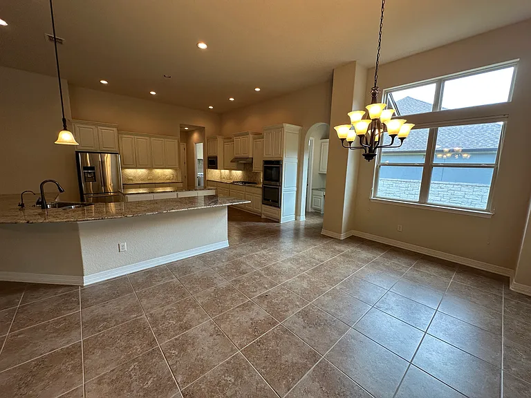111 El Cielo — Photo 19