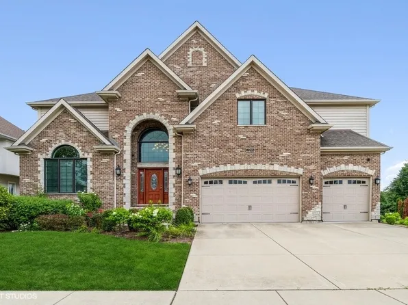 2288 Hillsboro Ln, Naperville, IL 60564