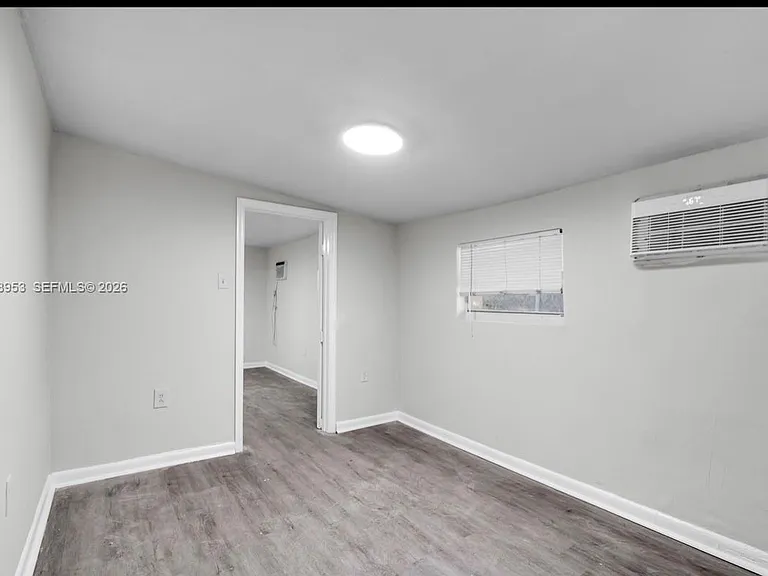 914 NW 80th St — Photo 13