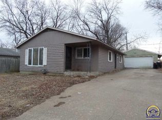 1421 SE 13th St, Topeka, KS 66607