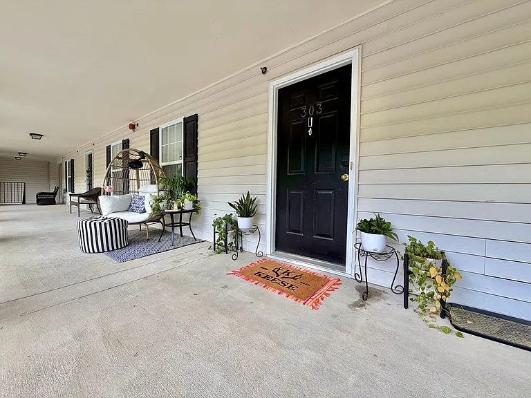 2801 Trailwood Pines Ln #303 — Photo 3