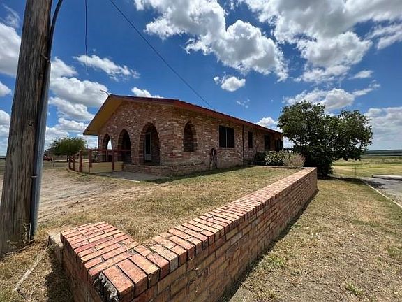3rd image of 5335 Siesta Ln