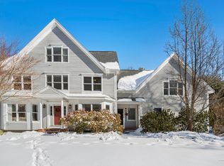 3 Carriage Rd, Falmouth, ME 04105