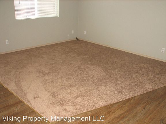 3rd image of 857 NW 10th St
